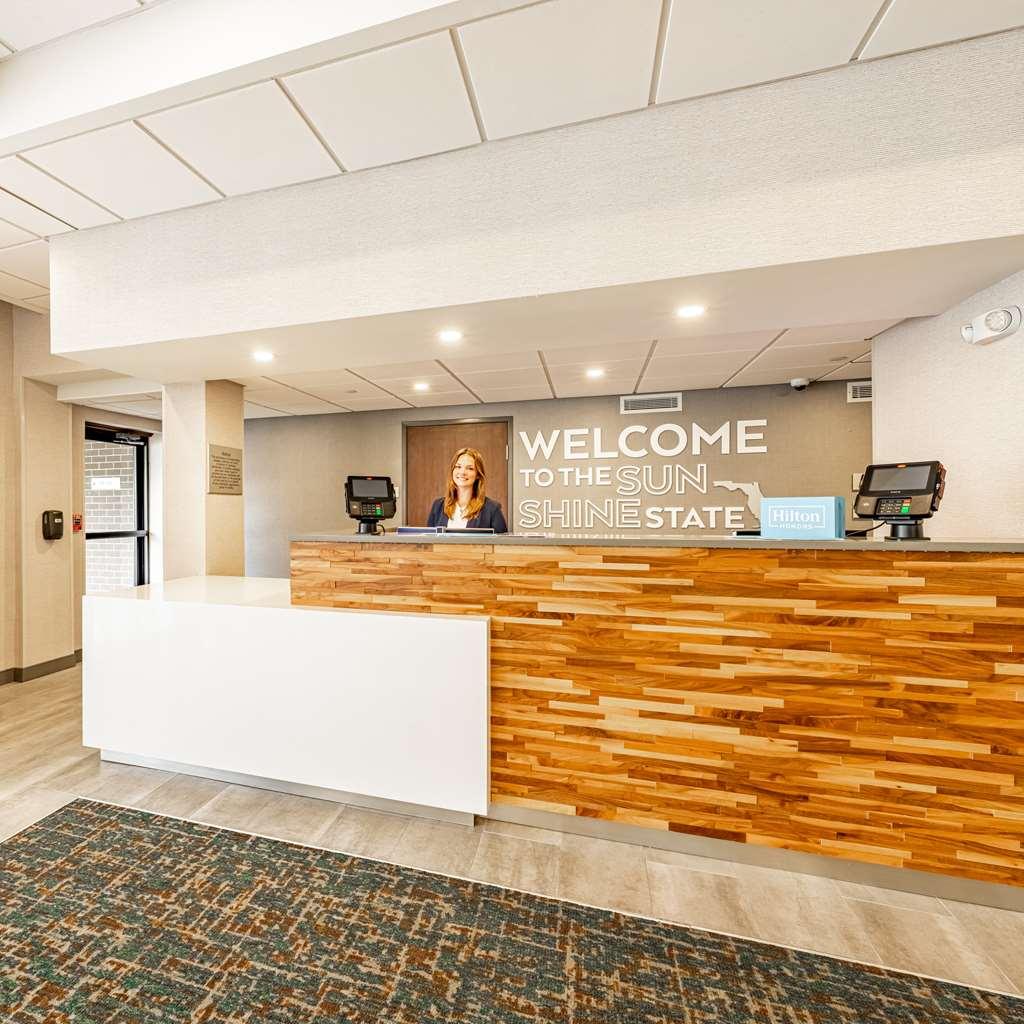 Hampton Inn Gainesville Exteriör bild
