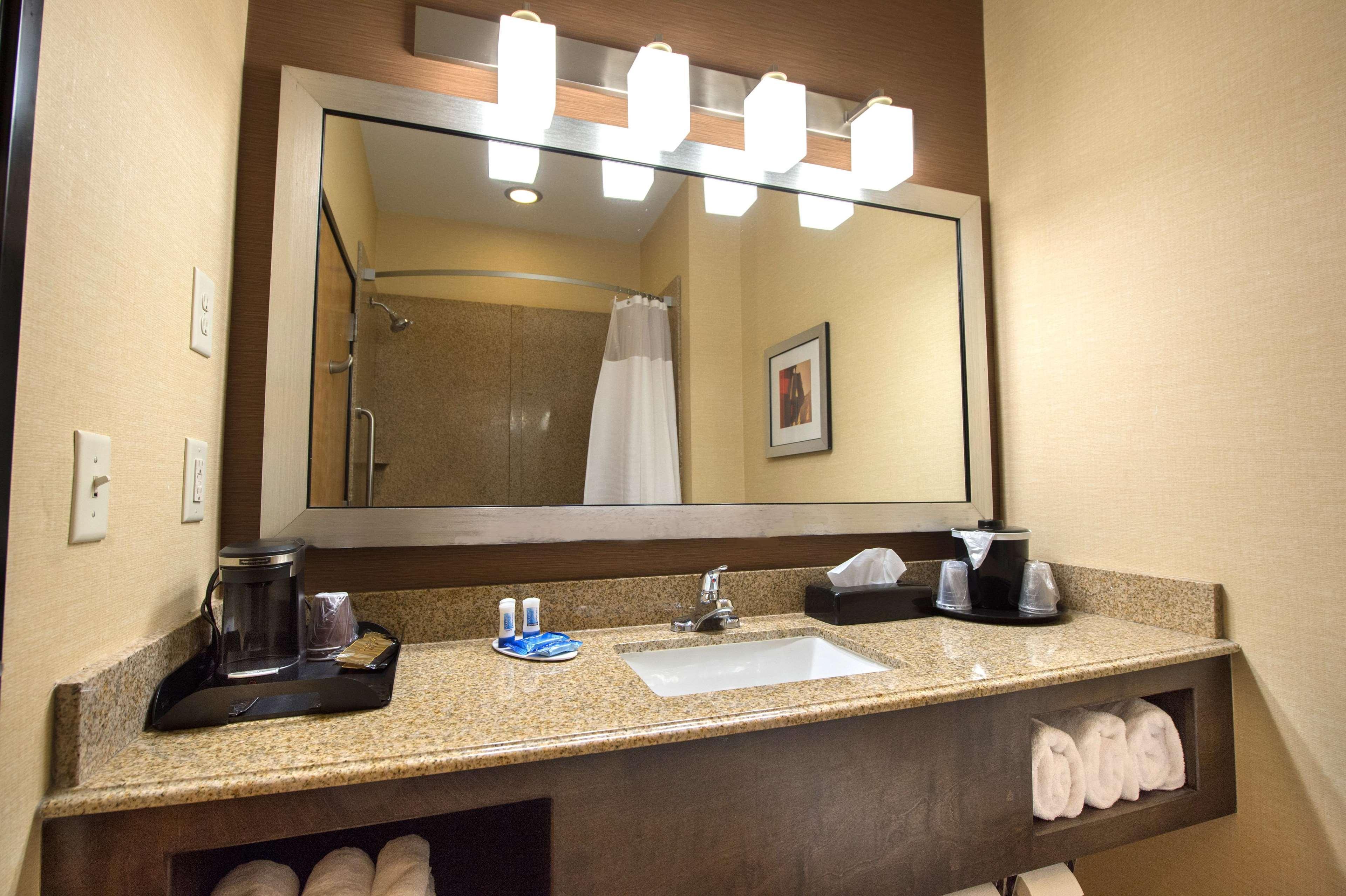 Hampton Inn Gainesville Exteriör bild