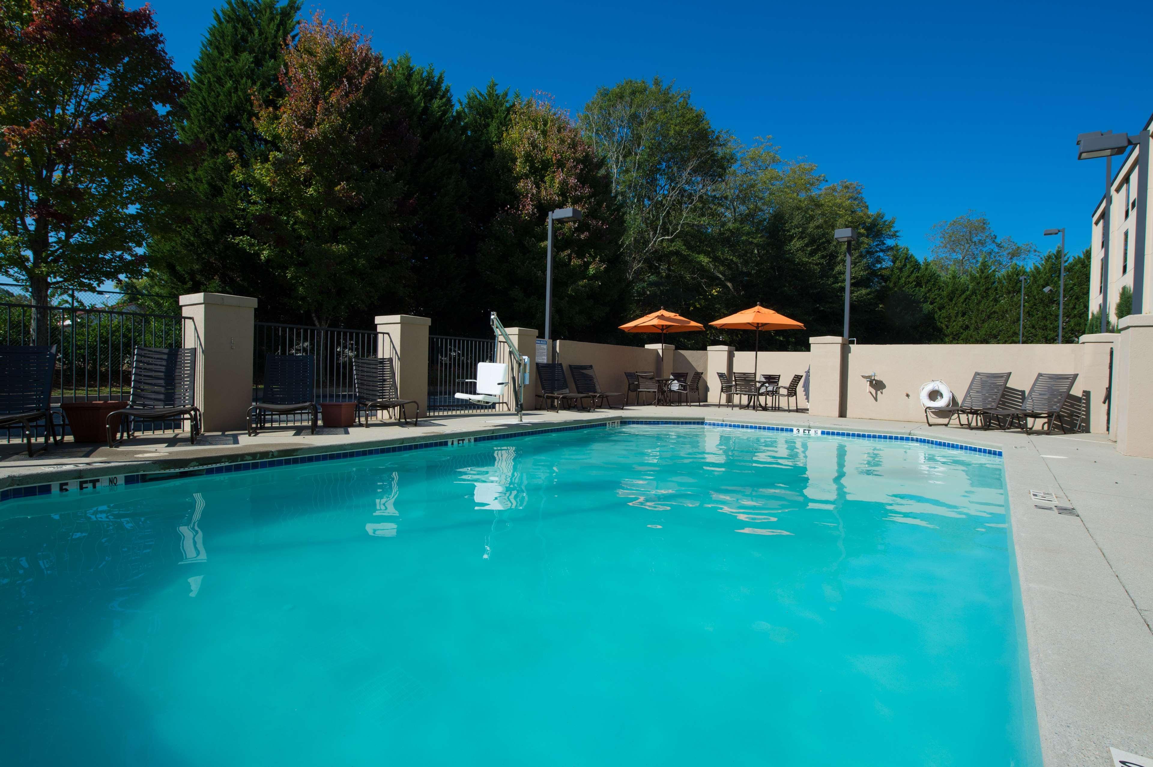 Hampton Inn Gainesville Exteriör bild